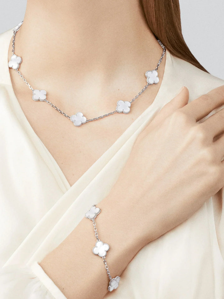 CLOVER | Collier 10 motifs Argent