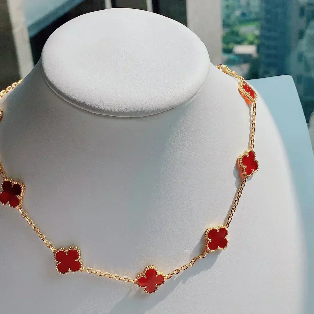 CLOVER | Collier 10 motifs Rouge