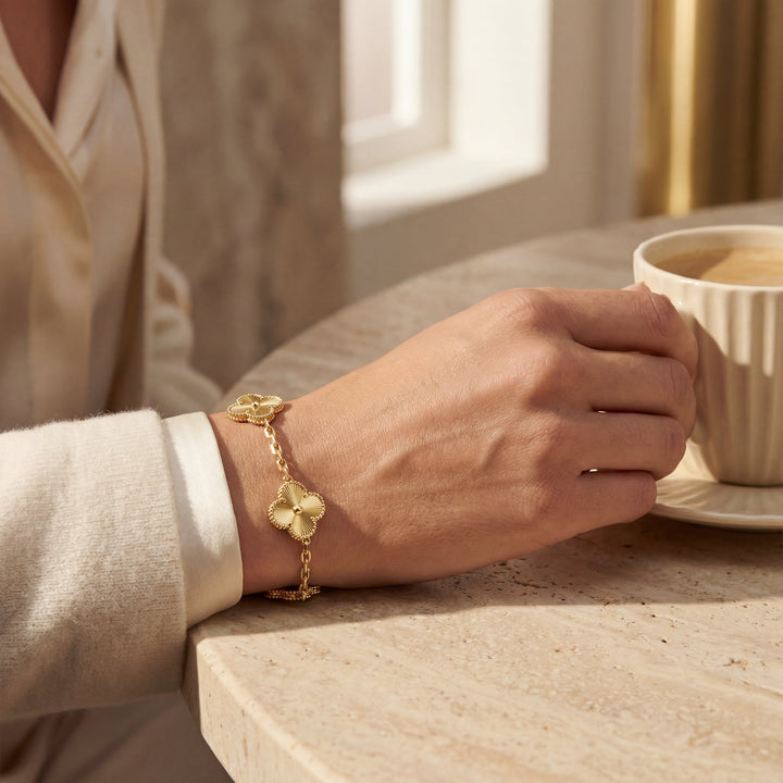 Bracelet or Clover